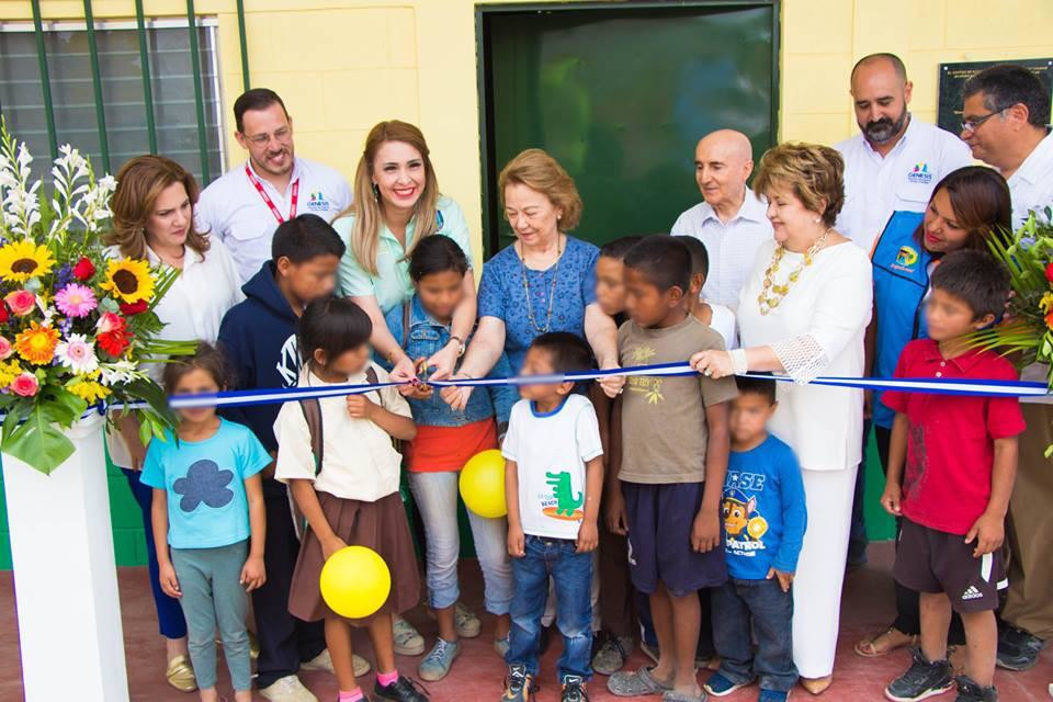 Elías Asfura aportó donación para la construcción de Centro de Alcance Juvenil en Honduras