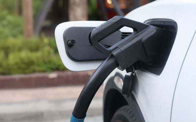 Baterías de alto voltaje: ideal para autos híbridos en Panamá